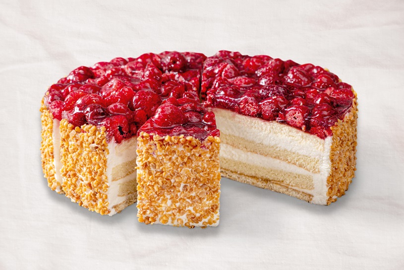 Raspberry and Cream Cheese Gateau