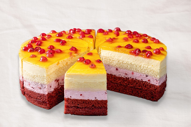 Currant-Peach-Gateau